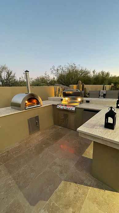 KoKoMo 32" Built-In Wood-Fired Pizza Oven With Ceramic Cooking Floor, Integrated Thermometer & 900°F Capability