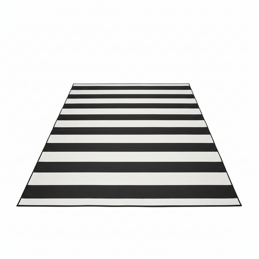 Reversible Plastic Straw Outdoor Rug – UV Resistant & Waterproof (9x12, Black/White)